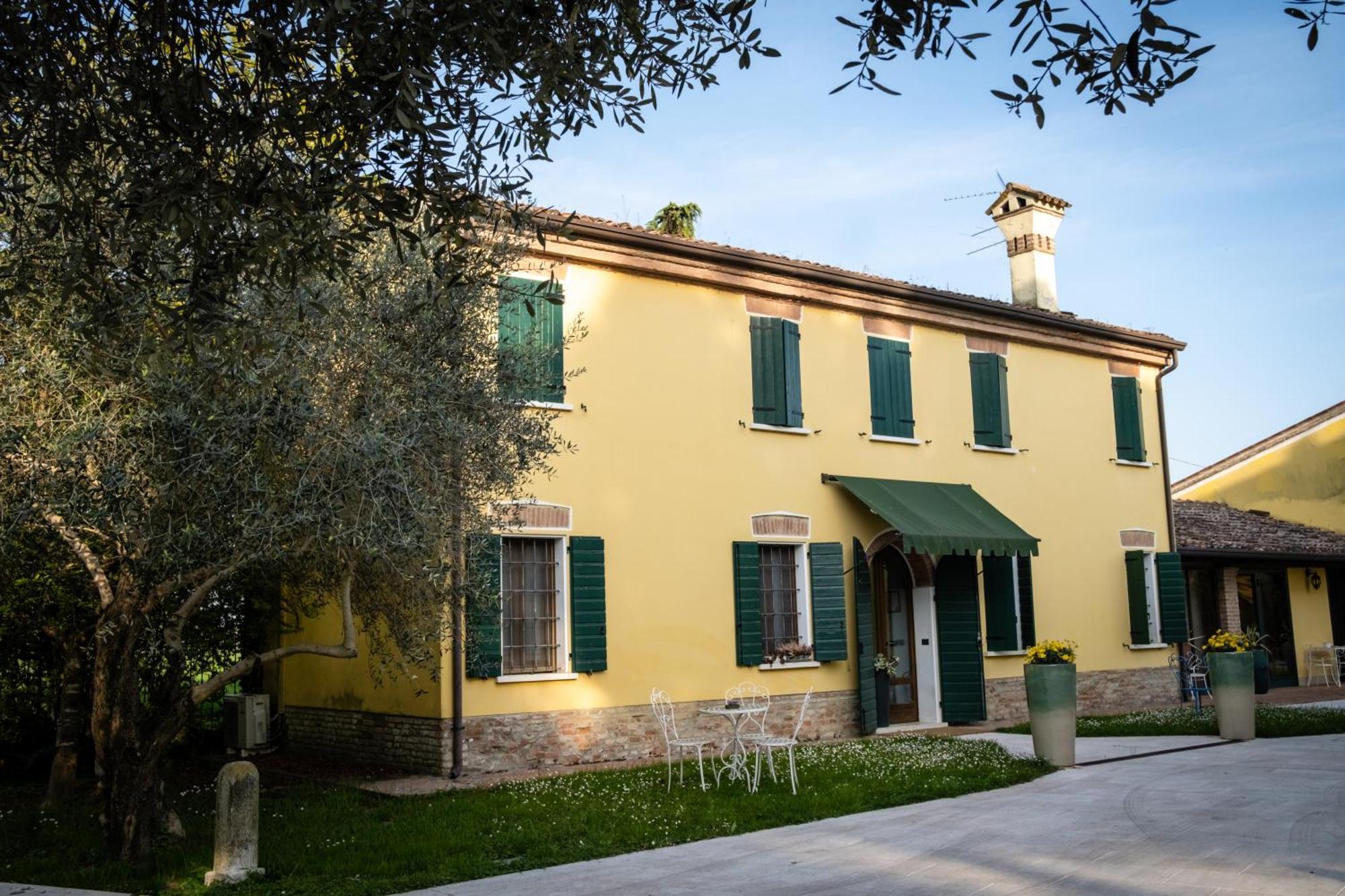 Agriturismo Corte Capiluppia Curtatone Экстерьер фото