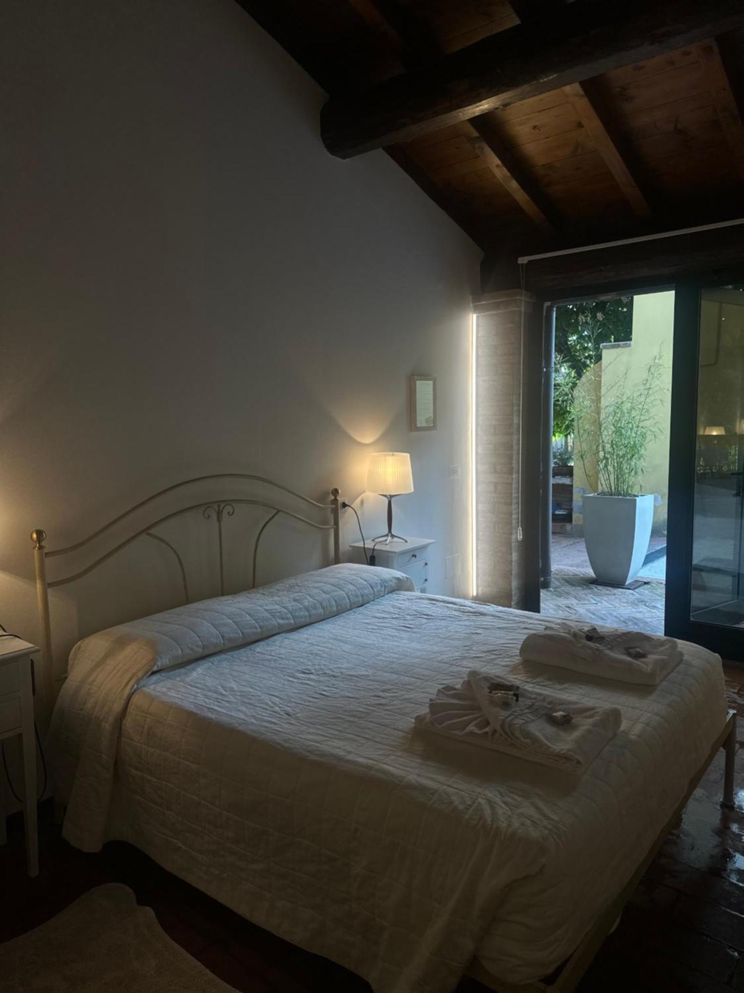 Agriturismo Corte Capiluppia Curtatone Экстерьер фото